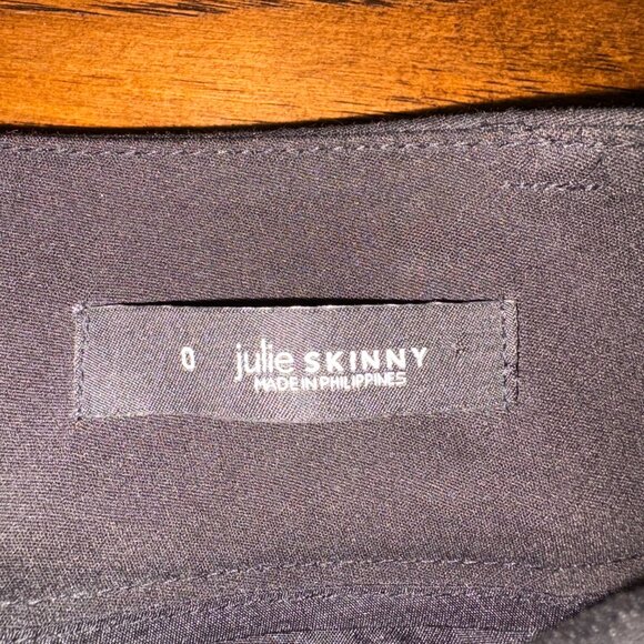 Ann Taylor Loft Julie Skinny ankle black dress pants, sz 0 - Picture 3 of 3